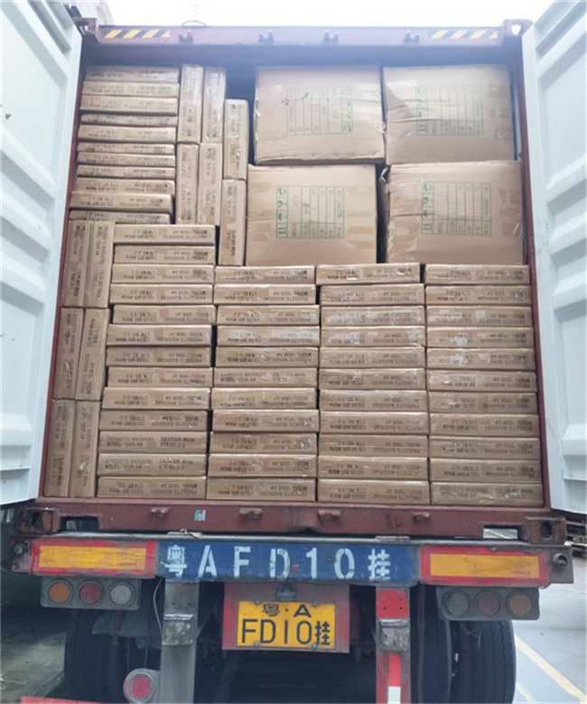 LOADING IN CHINA ON 10072025 (2)