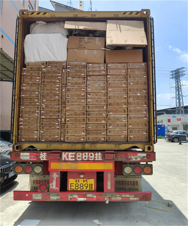 LOADING IN CHINA ON 10072025 (5)