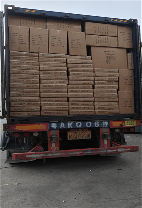 LOADING IN CHINA ON 3.12 2025 (4)