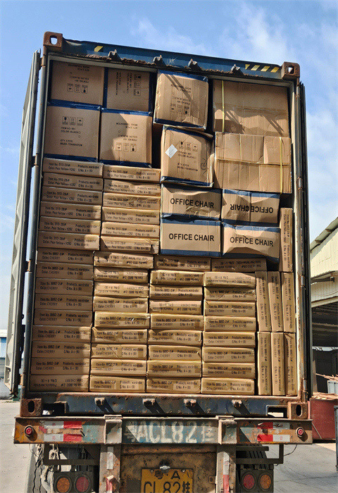 LOADING IN CHINA ON 11.12 2025 (1)